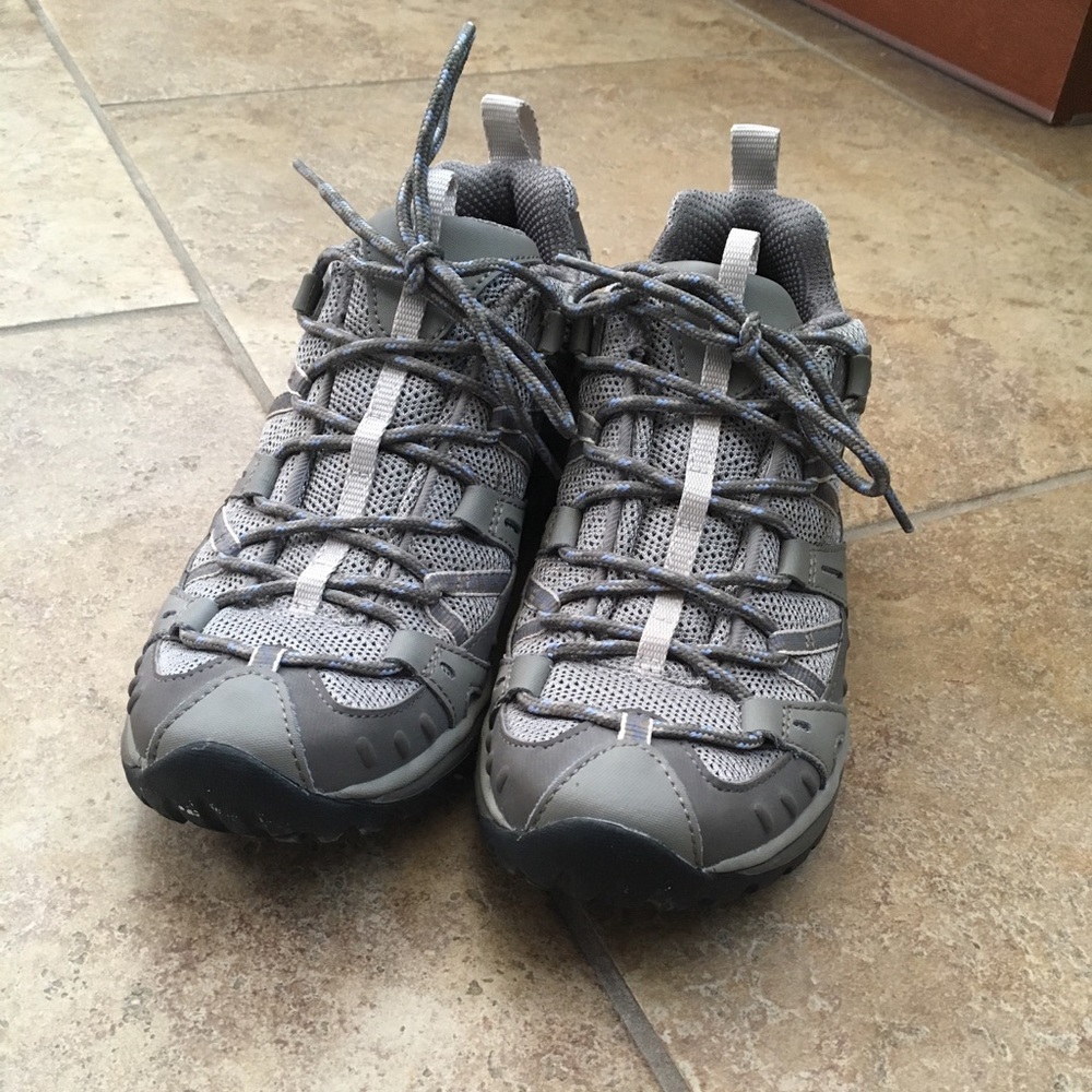 Merrell hiking shoes taupe size 9